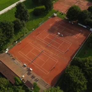 Tennishäusle/Tennisplätze
